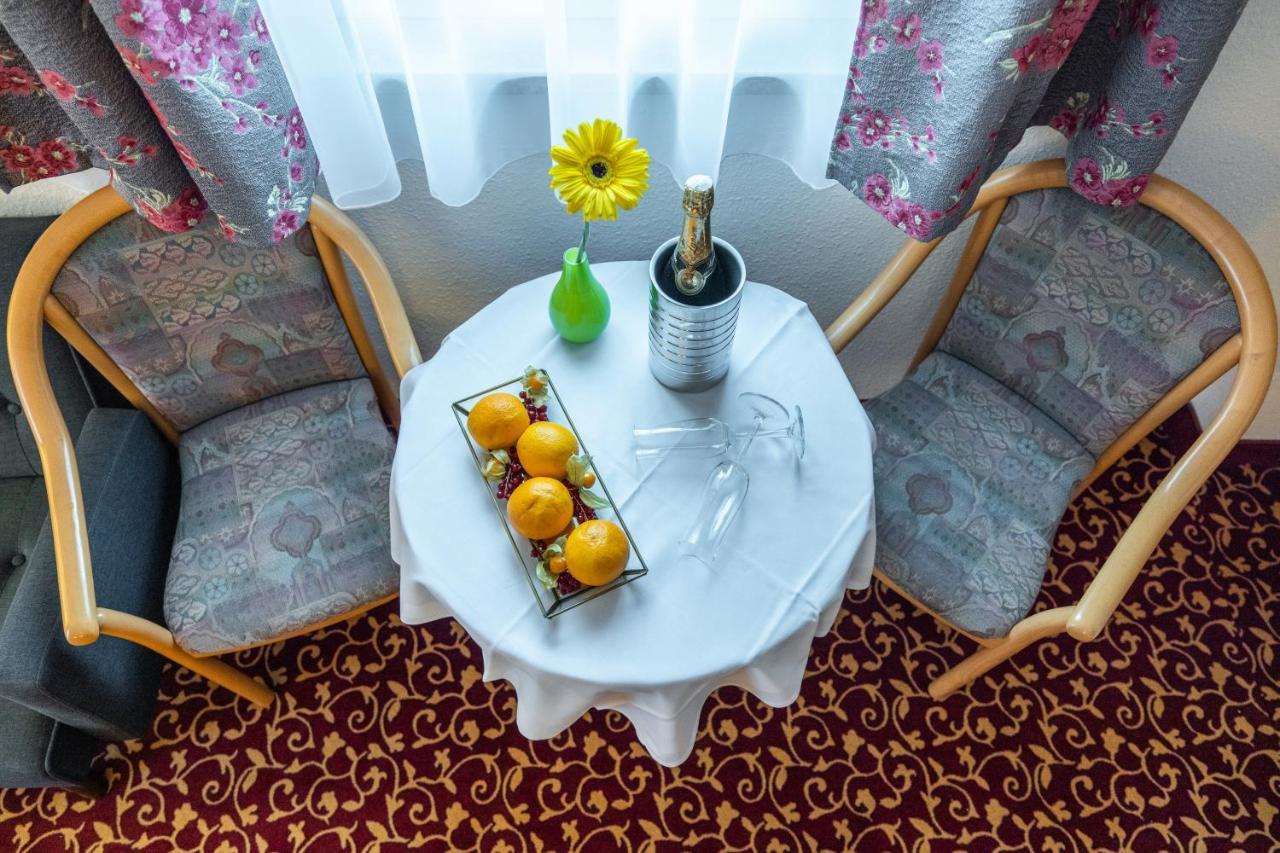 Pension & Cafe Abendroete Oybin Zewnętrze zdjęcie